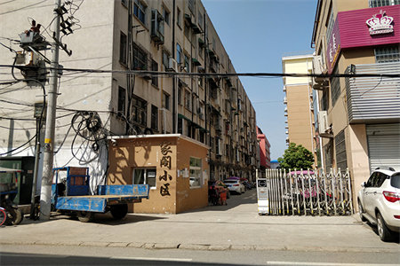 一实小附近东旺家园2室2厅1卫69万90m2精装修